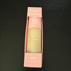 Prolux Matte Foundation - Vanilla